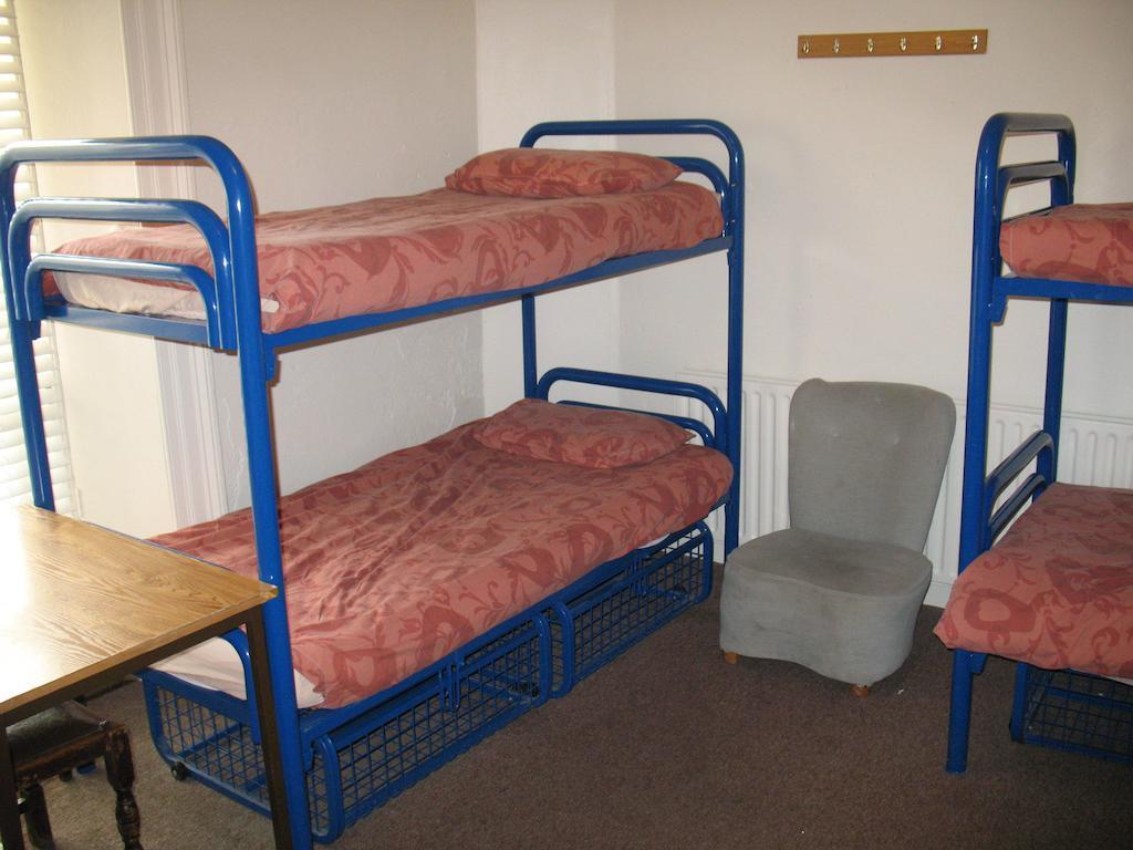 Beach Haven Holiday Hostel Tramore Room photo