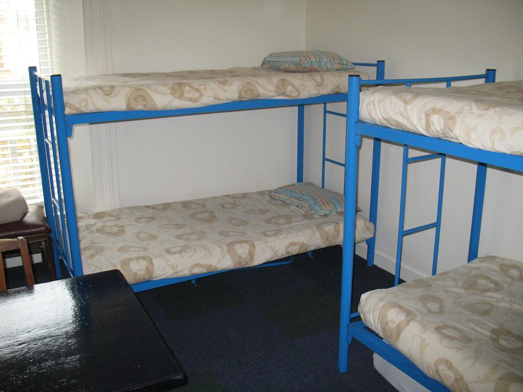 Beach Haven Holiday Hostel Tramore Room photo