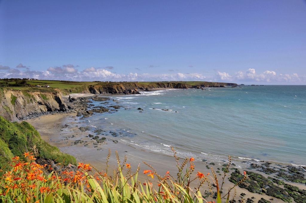 Beach Haven Holiday Hostel Tramore Exterior photo