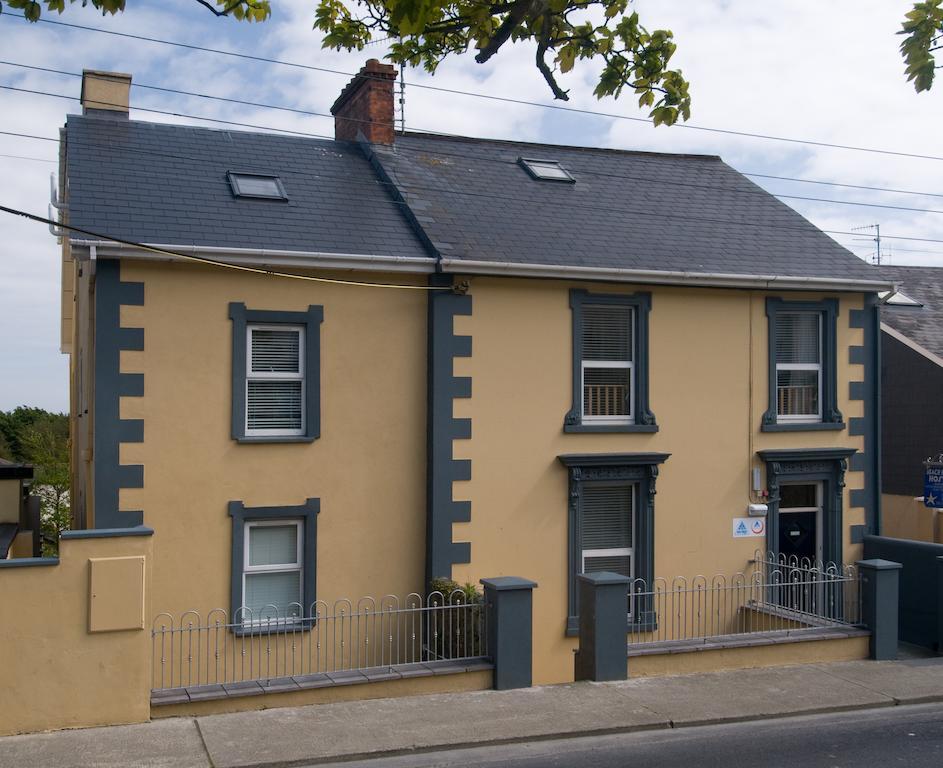 Beach Haven Holiday Hostel Tramore Exterior photo